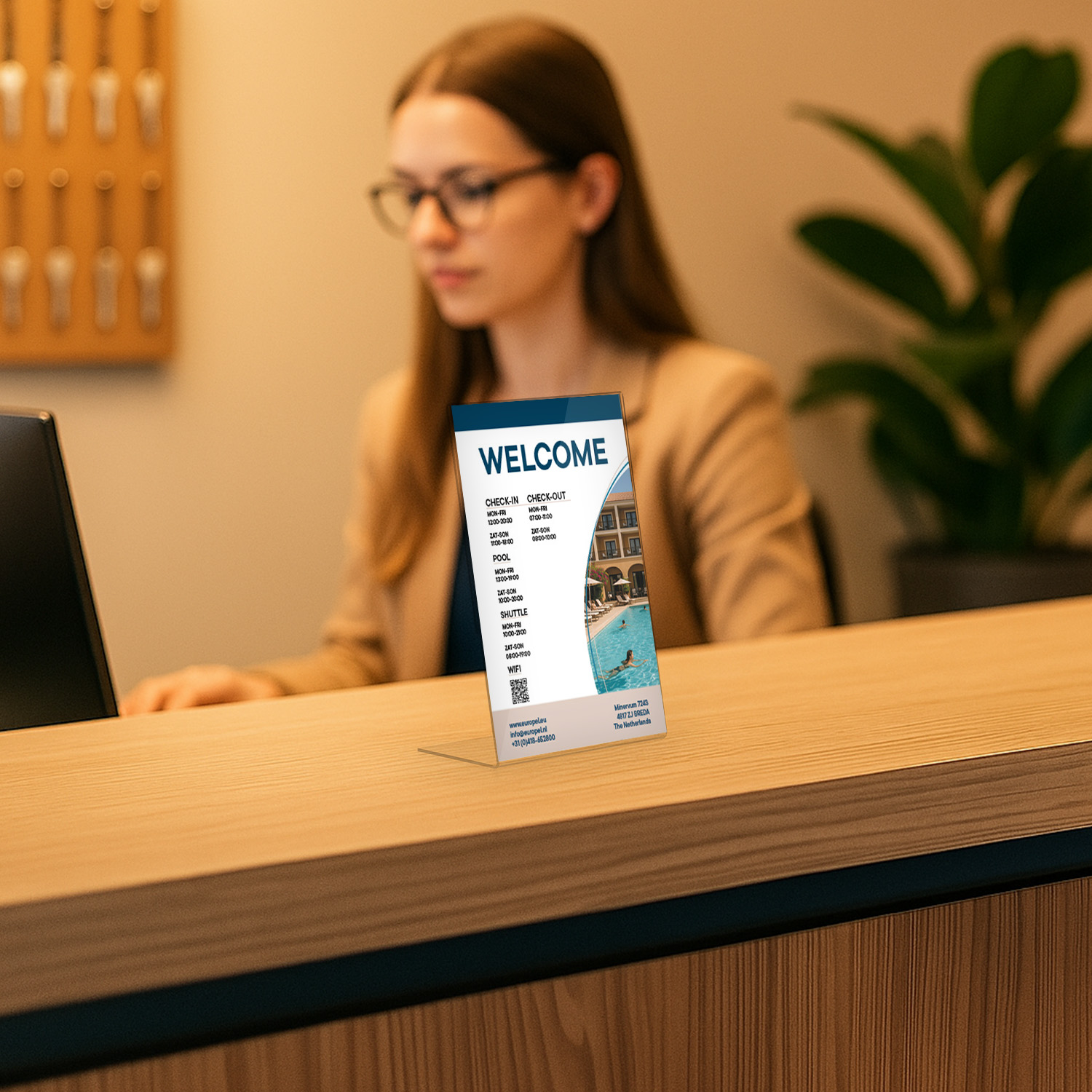 Europel Cardholder Budget L-Stand A6 1.5 mm Portrait Acrylic – Set of 10