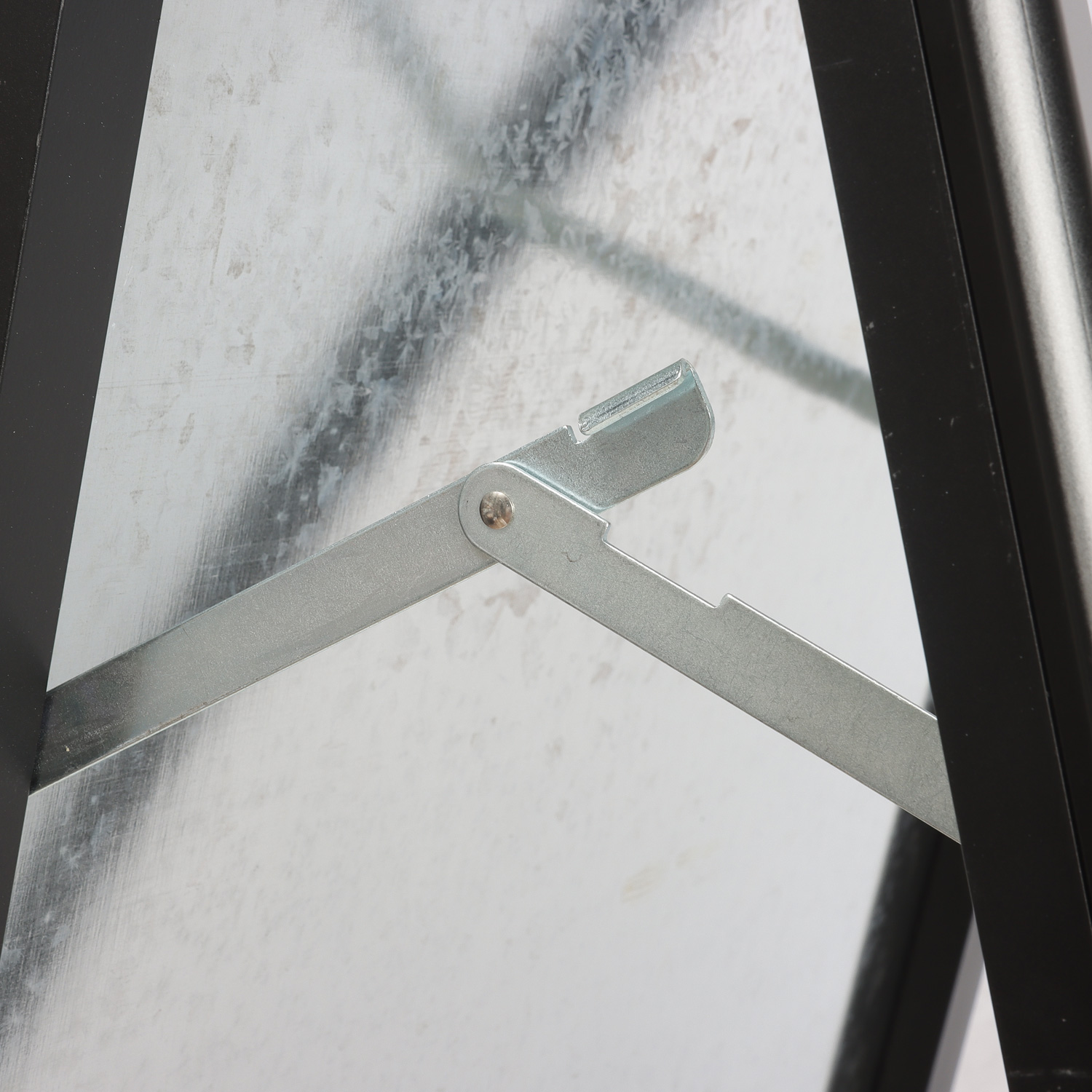 Europel Pavement Sign Economy A1 32 mm black